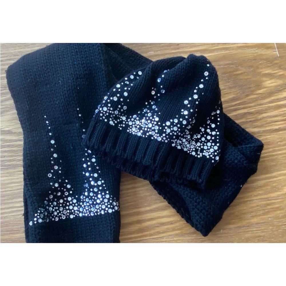 Catya Girl Toddler Black Merino Studded Wool Hat and Scarf Set Size XS